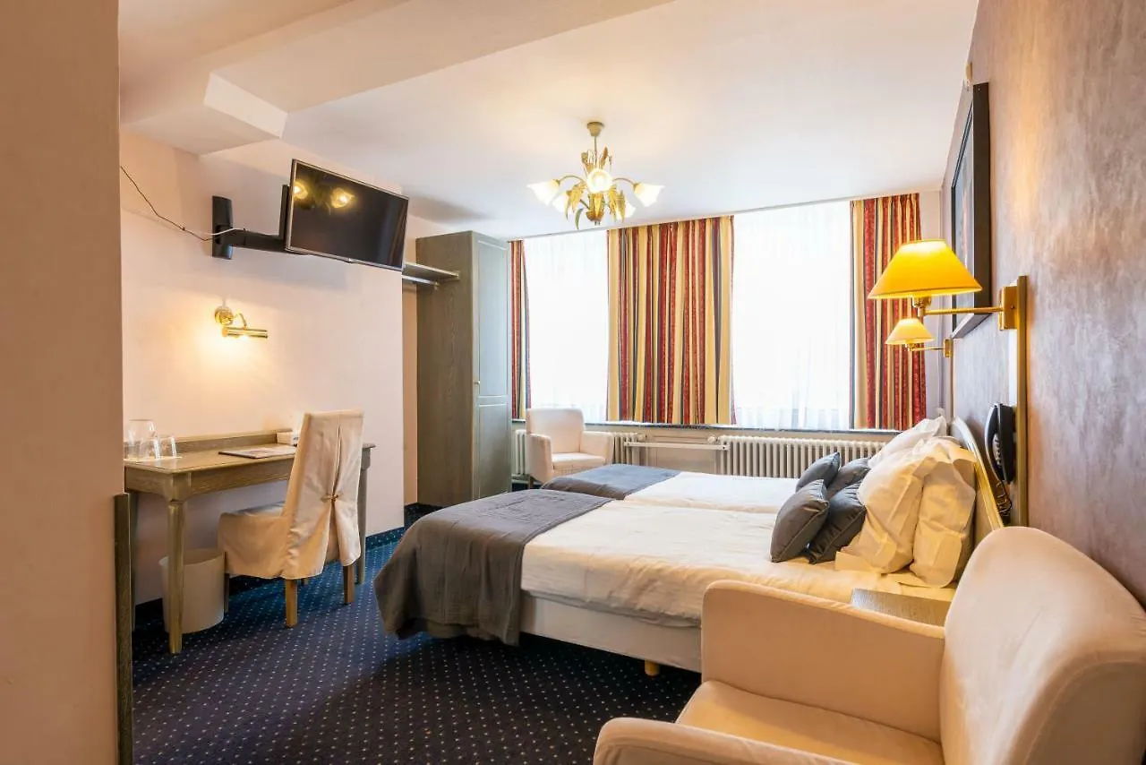 The Black Swan Hotel Μπριζ 3*,